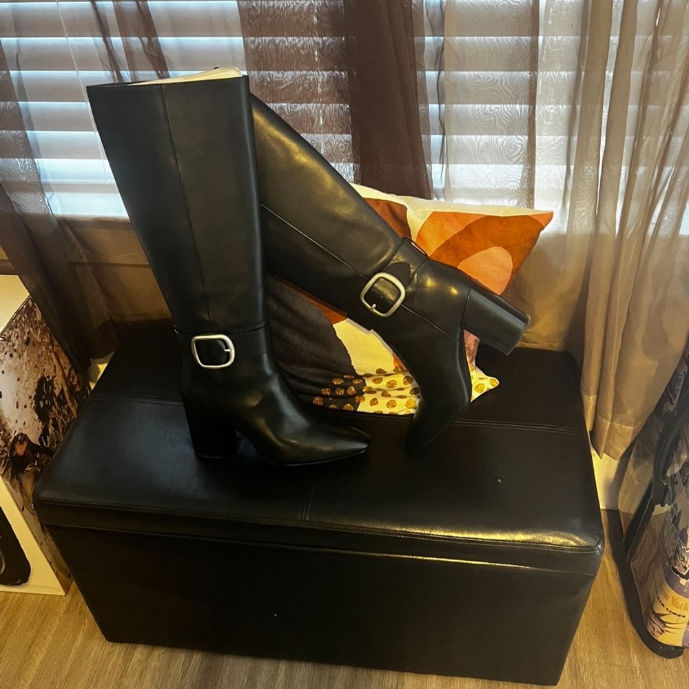 Black Knee-High Leather Boots